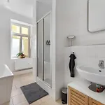 Stylish 120sqm In Berlin-mitte *