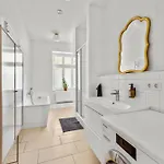 Stylish 120sqm In Berlin-mitte Berlin