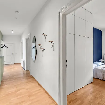 Stylish 120sqm In Berlin-mitte 아파트 베를린