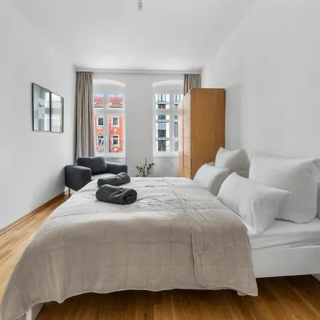 Stylish 120sqm In Berlin-mitte Berlino