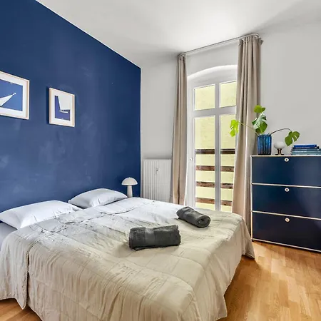 Stylish 120sqm In Berlin-mitte Apartament