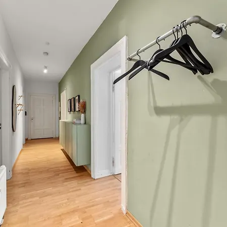 Stylish 120sqm In Berlin-mitte *