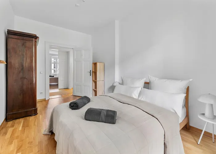 Stylish 120sqm In Berlin-mitte * Berlim