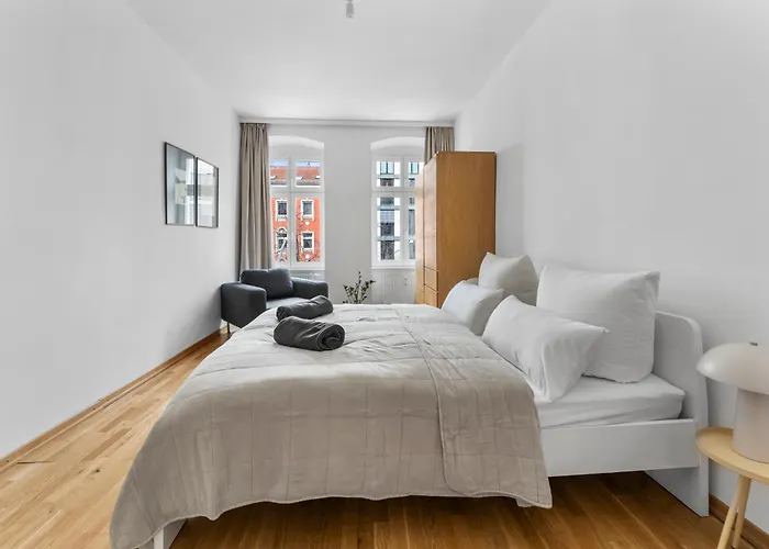 Stylish 120sqm In Berlin-mitte Berlim